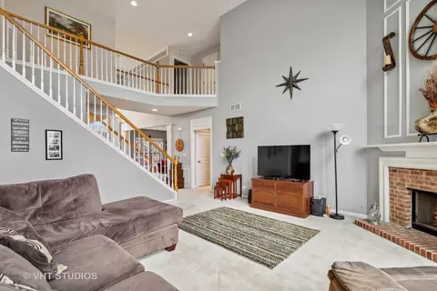 1480 Mcclellan Dr, Lindenhurst, IL 60046 photo 7