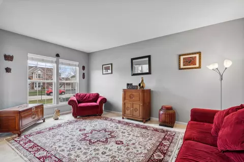 1480 Mcclellan Dr, Lindenhurst, IL 60046 photo 4