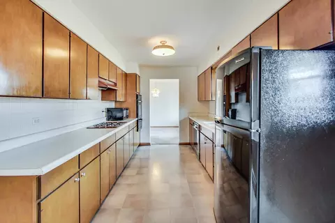 1754 Whitcomb Ave, Des Plaines, IL 60018 photo 13