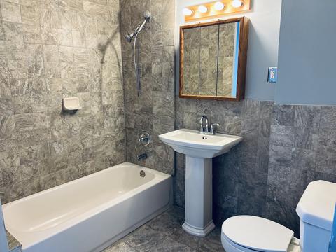 528 E 115th St, Chicago, IL 60628 photo 9