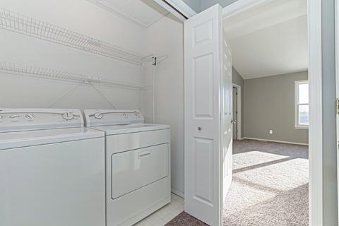 1212 Beacon Hill Ct, Normal, IL 61761 photo 8