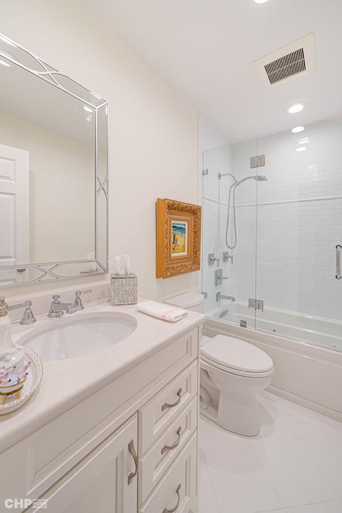 Undisclosed, Willowbrook, IL 60527 photo 17