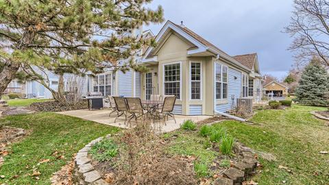 310 Cimarron Rd, Lombard, IL 60148 photo 17
