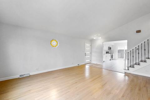 22 S Park Ave, Addison, IL 60101 photo 5