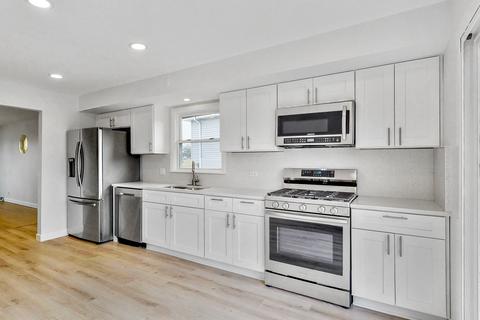 22 S Park Ave, Addison, IL 60101 photo 8