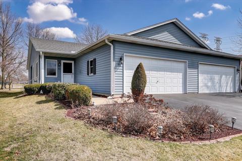 47 S Juniper Dr, North Aurora, IL 60542 photo 1