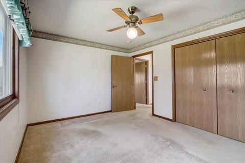 47 S Juniper Dr, North Aurora, IL 60542 photo 13
