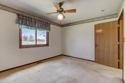 47 S Juniper Dr, North Aurora, IL 60542 photo 15