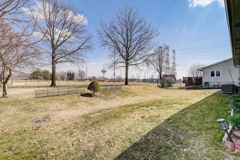 47 S Juniper Dr, North Aurora, IL 60542 photo 26