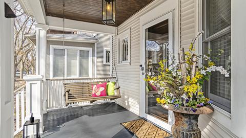 5337 N Wayne Ave, Chicago, IL 60640 photo 2