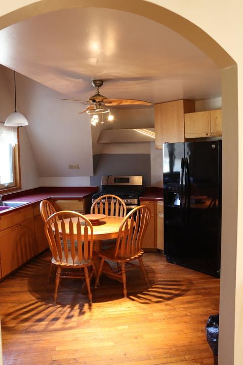 1002 Glenwood Dr, Morrison, IL 61270 photo 5