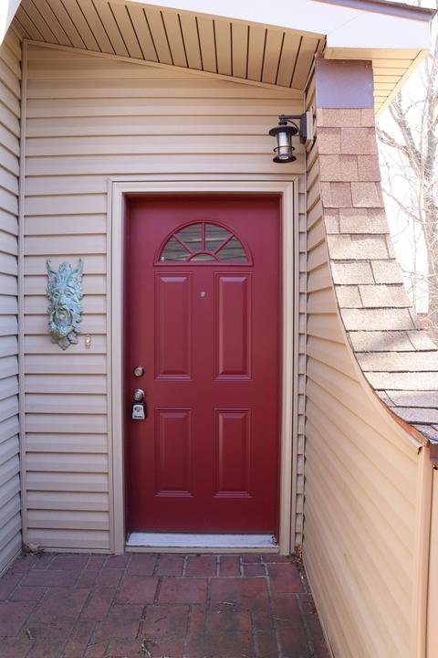 1002 Glenwood Dr, Morrison, IL 61270 photo 2