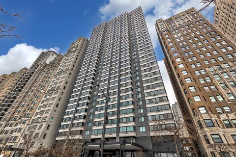 1440 N Lake Shore Dr #23E, Chicago, IL 60610