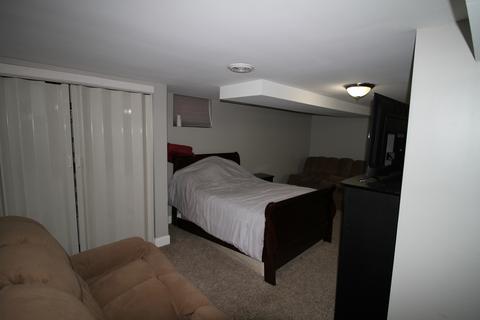 915 Larkin Ave, Elgin, IL 60123 photo 35