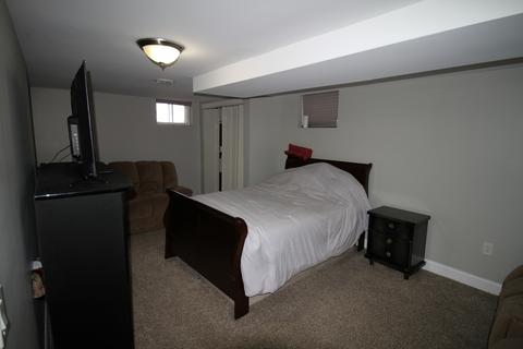 915 Larkin Ave, Elgin, IL 60123 photo 34