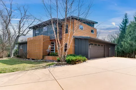 2 Boone Ct, Normal, IL 61761