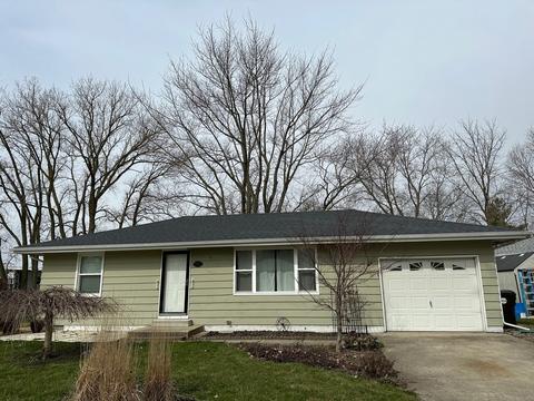 7 Elmwood Dr, Fisher, IL 61843