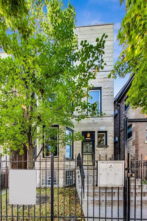 4918 S Saint Lawrence Ave #2, Chicago, IL 60615