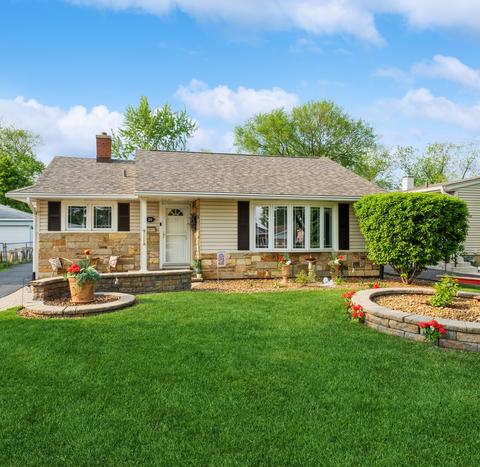 214 W Taylor Rd, Lombard, IL 60148