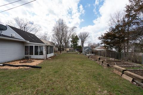 402 Miles Ln, Normal, IL 61761 photo 8
