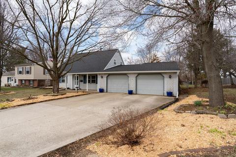 402 Miles Ln, Normal, IL 61761 photo 3