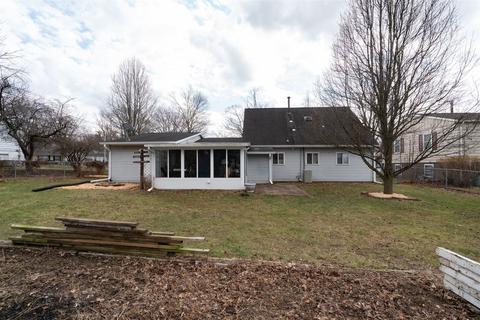 402 Miles Ln, Normal, IL 61761 photo 11