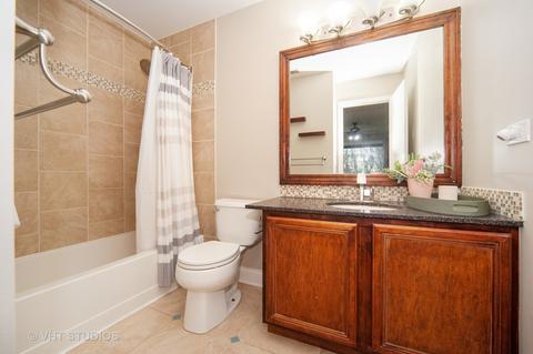 1757 Sienna Ct, Wheeling, IL 60090 photo 9