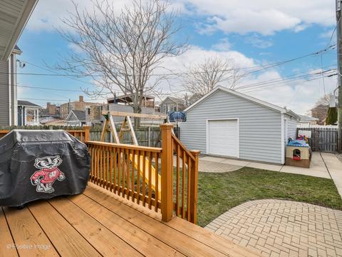 3632 N Artesian Ave, Chicago, IL 60618 photo 27