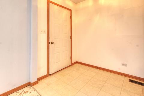 2103 Olde Mill Rd, Plainfield, IL 60586 photo 3