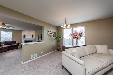 3913 Harmony Ct, Zion, IL 60099 photo 8