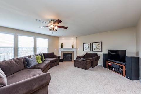 3913 Harmony Ct, Zion, IL 60099 photo 11