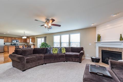 3913 Harmony Ct, Zion, IL 60099 photo 10