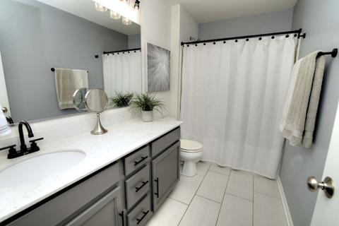 Undisclosed, Plainfield, IL 60585 photo 37