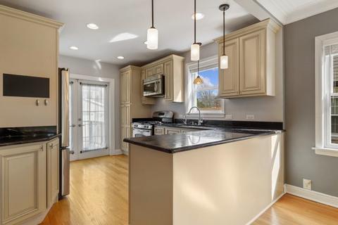 10215 S Artesian Ave, Chicago, IL 60655 photo 11