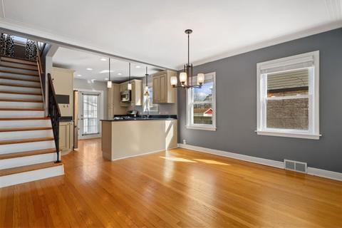 10215 S Artesian Ave, Chicago, IL 60655 photo 10