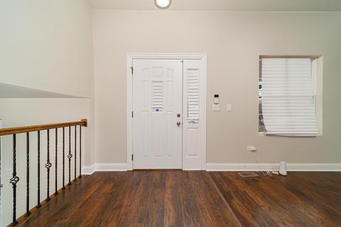 17201 Loomis Ave, East Hazel Crest, IL 60429 photo 2