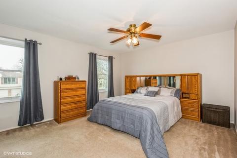 1015 Congress Dr, Bartlett, IL 60103 photo 7