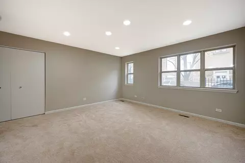 1132 E 46th St, Chicago, IL 60653 photo 14