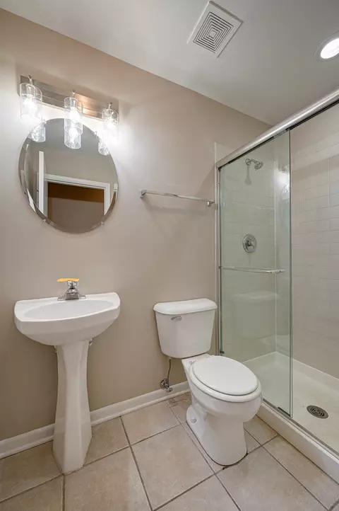 1132 E 46th St, Chicago, IL 60653 photo 13