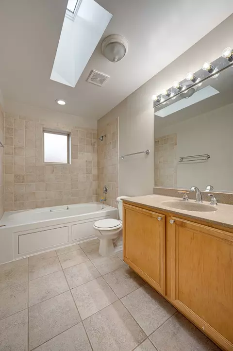 1132 E 46th St, Chicago, IL 60653 photo 9