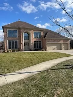 914 Deerpath Ct, Wheaton, IL 60189 photo 1