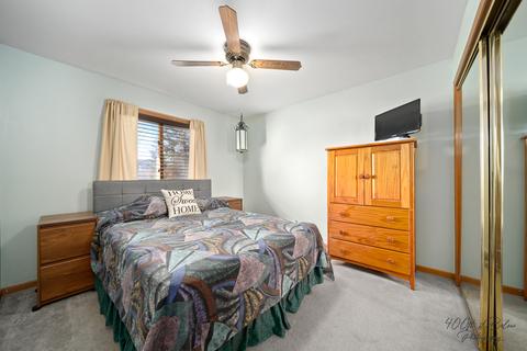 614 Nancy Ln, Mchenry, IL 60051 photo 3