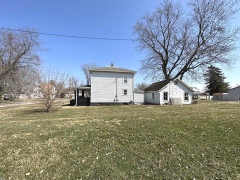 411 A St, Buda, IL 61314 photo 4