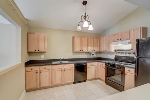 937 Symphony Dr, Aurora, IL 60504 photo 8