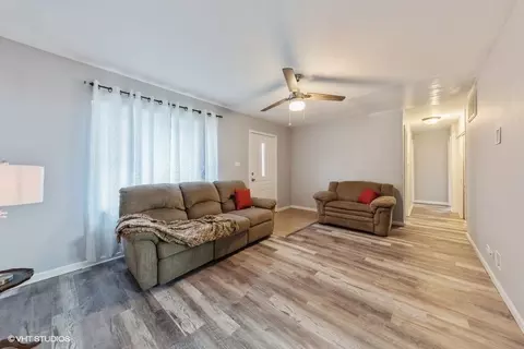 1102 Highland Ave, Lockport, IL 60441 photo 3