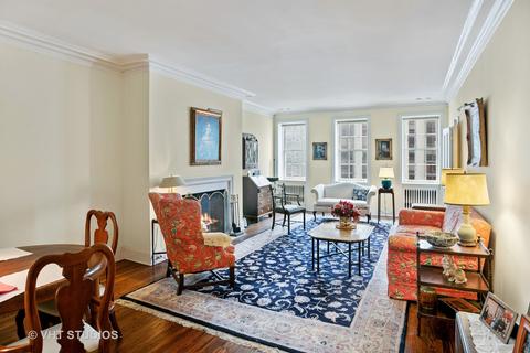 70 E Cedar St #1402, Chicago, IL 60611 photo 3