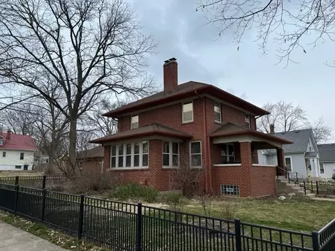 1000 Logan Ave, Elgin, IL 60120 photo 2