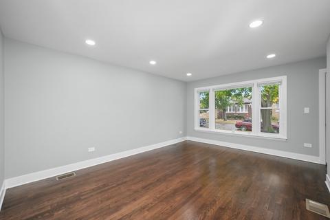 522 E 88th Pl, Chicago, IL 60619 photo 5
