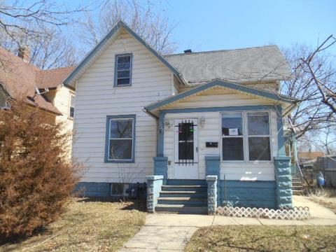 2122 10th St, Rockford, IL 61104
