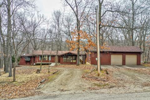 1688 Strawberry Dr, Varna, IL 61375